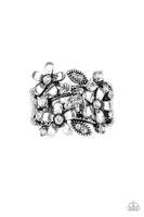 Paparazzi Gardenia Gleam - White Ring
