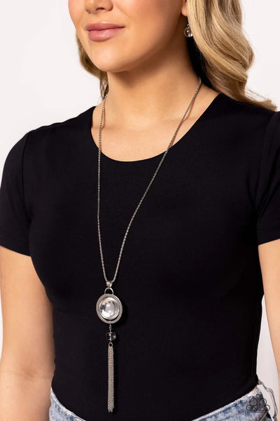 Paparazzi Rotating Radiance - White Necklace