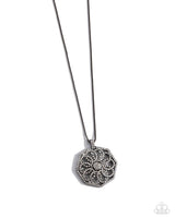 Paparazzi Botanical Bling - Black Necklace