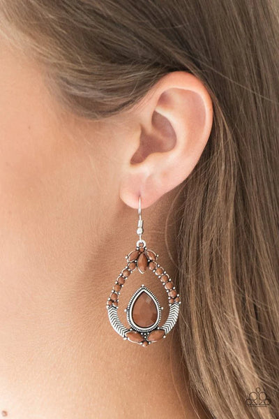 Paparazzi Vogue Voyager - Brown Earrings