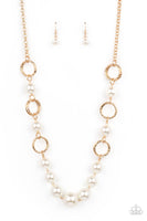 Paparazzi COUNTESS Me In - Gold Necklace