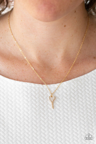 Paparazzi Key Figure - Gold Necklace