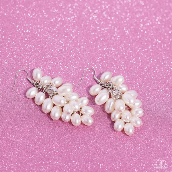 Paparazzi Pearl Posse - White Earrings