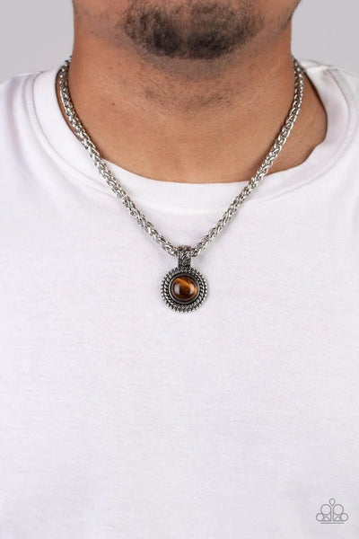 Paparazzi Pendant Dreams - Brown Necklace