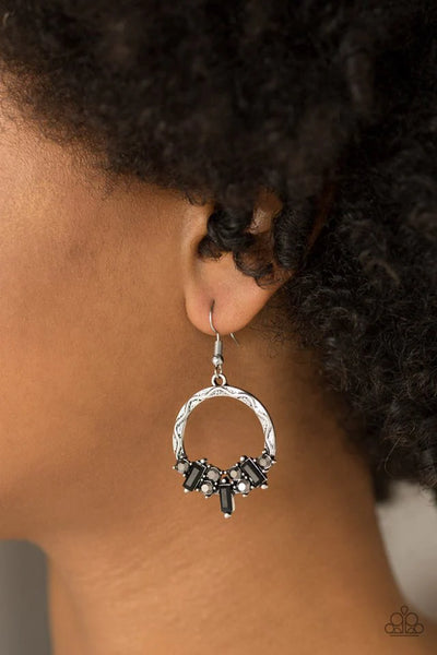 Paparazzi On The Uptrend - Black Earrings