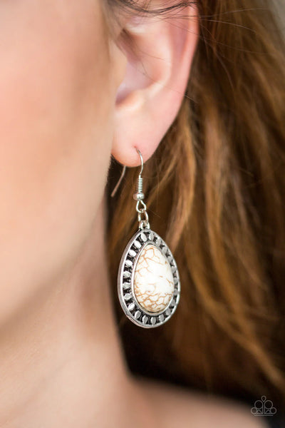 Paparazzi Sahara Serenity - White Earrings