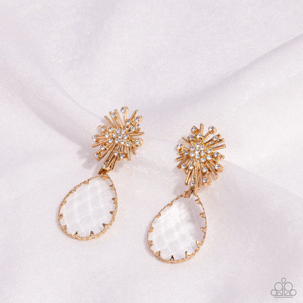 Paparazzi Stellar Shooting Star - Gold Post Earrings