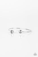 Paparazzi Totally Traditional - Silver Bracelet