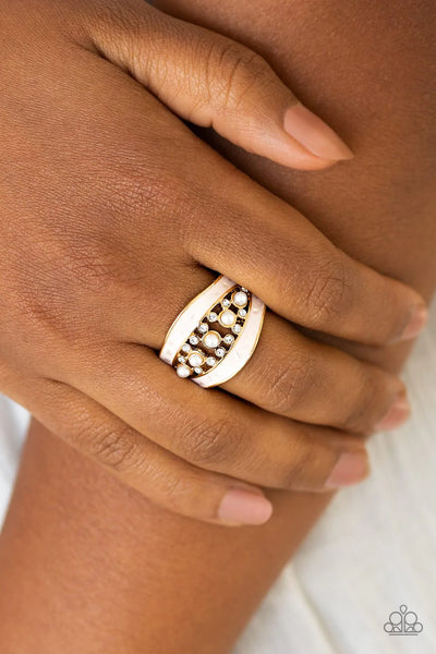 Paparazzi Royal Treasury - Gold Ring