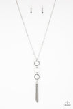 Paparazzi Diva In Diamonds - Silver Necklace