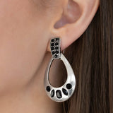 Paparazzi Broker Babe - Black Clip- On Earring