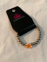 Paparazzi Starlet Shimmer Flower bracelet