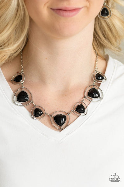 Paparazzi Make A Point - Black Necklace