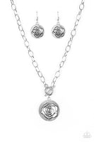 Paparazzi Beautifully Belle - Silver Necklace