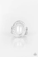 Paparazzi The ROYALE Treatment - White Ring
