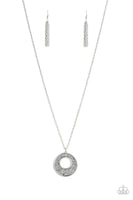Paparazzi Glitzy Glow - Silver Necklace