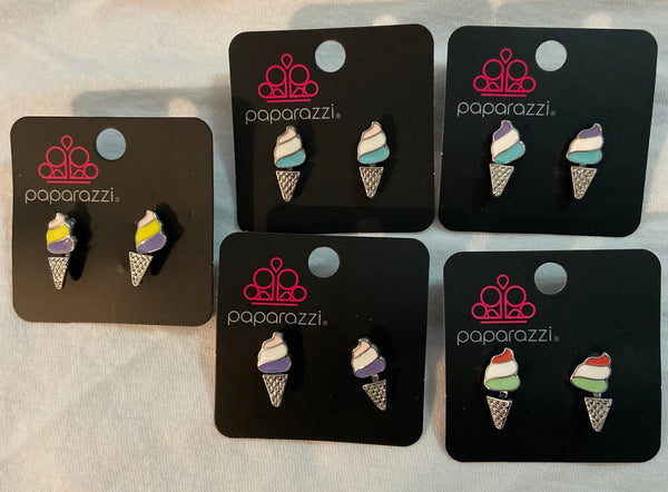 Paparazzi Starlet Shimmer “Ice Cream Dream” Earrings
