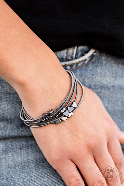 Paparazzi Charmingly Cupid - Black Bracelet