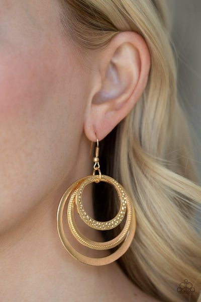 Paparazzi Tempting Texture - Gold Earrings