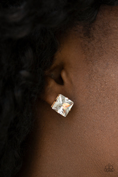Paparazzi Prima Donna Drama - Gold Post Earrings