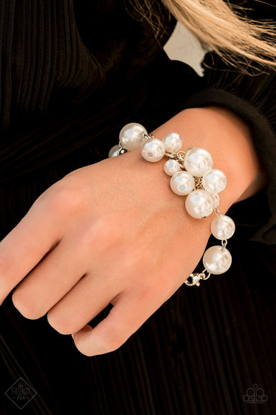 Paparazzi Girls in Pearls - White Bracelet