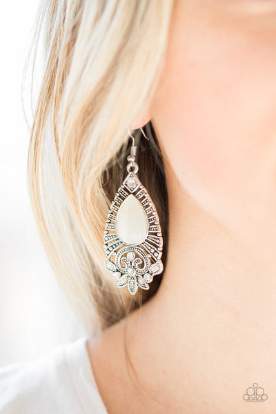 Paparazzi Majestically Malibu – White Earrings