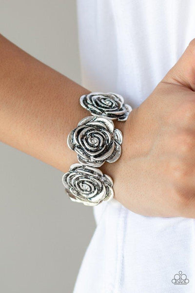 Paparazzi Floral Flamboyancy - White Bracelet