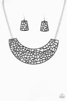Paparazzi Powerful Prowl - Black Necklace