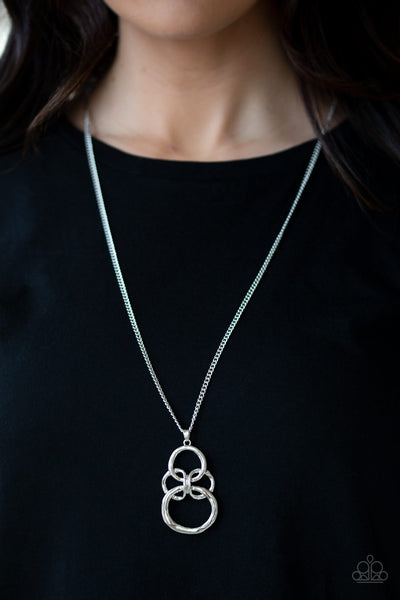 Paparazzi Courageous Contour - Silver Necklace