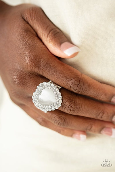 Paparazzi Lovely Luster - White Ring