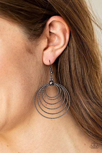 Paparazzi Elliptical Elegance - Black Earrings