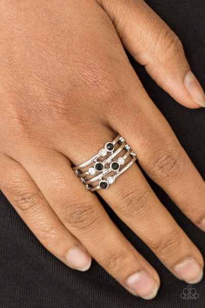 Paparazzi Sparkle Showdown - Black Ring