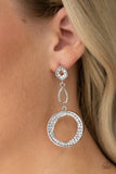 Paparazzi On The Glamour Scene - White Necklace