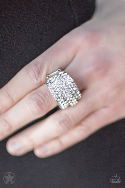 Paparazzi The Millionaires Club - White Ring